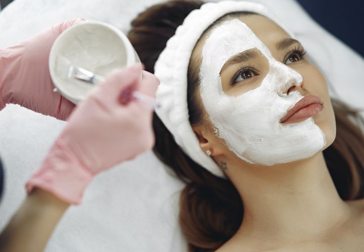 Everything You Need to Know About Lactic Acid Face Peels