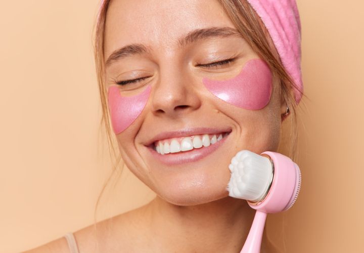 Unlock Glowing Skin: The Best Face Brush for Acne-Prone Skin