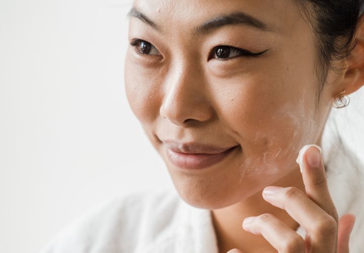 Unlocking the Secrets to Flawless Skin: Skincare Tips for Fighting Acne and Aging