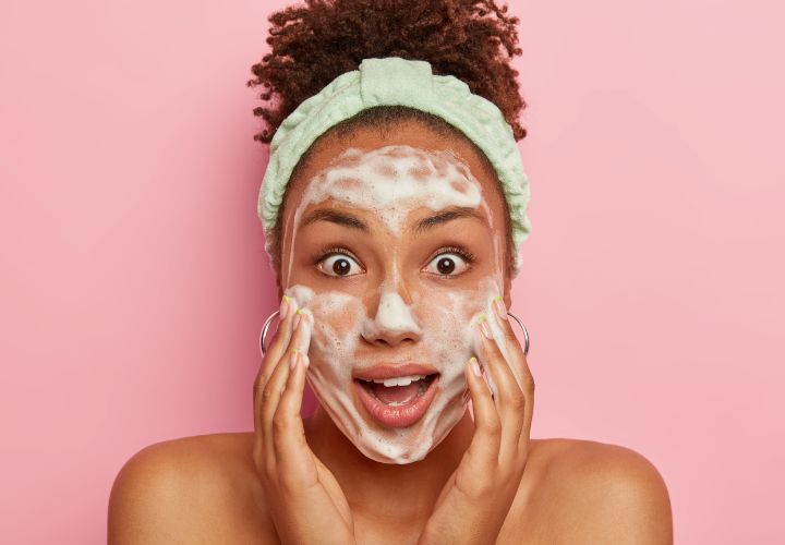 Discover the Best Face Wash for Dry Skin and Blackheads!