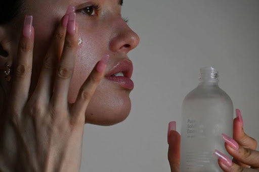 What Oily Skin Needs in a Morning Routine vs. Night Routine