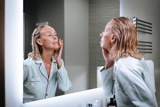 The New Approach to Anti-Aging: Skincare Beyond Creams and Serums