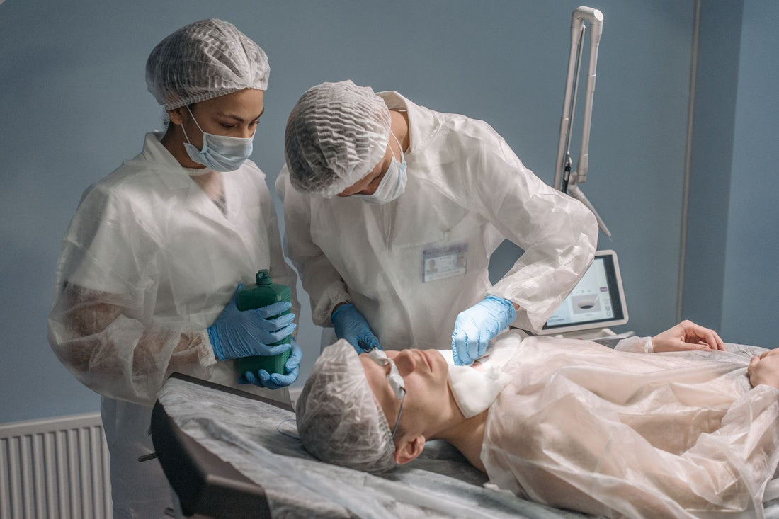 Best Clinics Abroad for a Full Beauty Transformation: Plastic Surgery, Teeth, and Hair